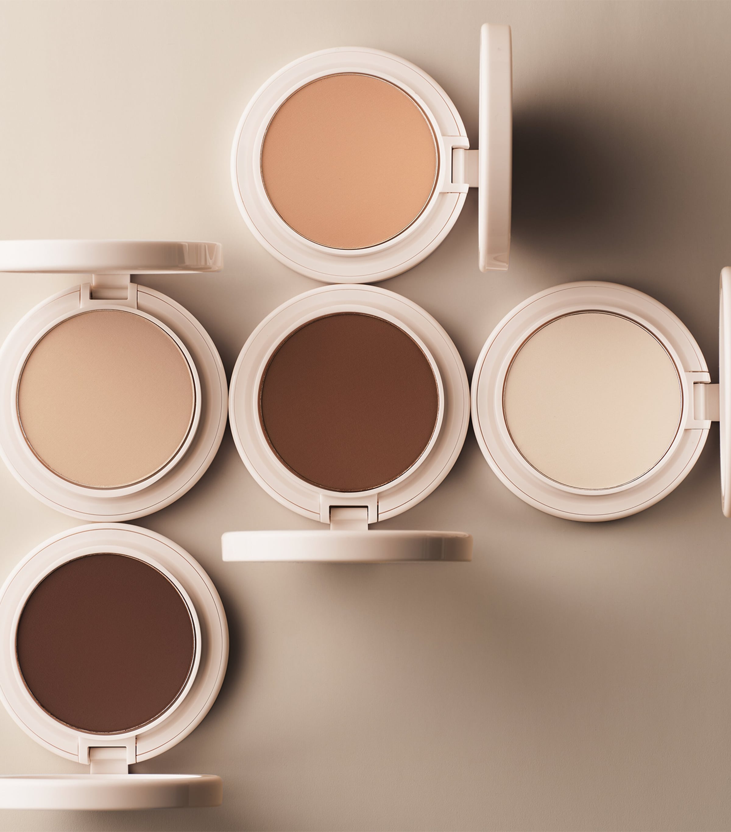 Kylie Cosmetics Powder Foundation, UK version