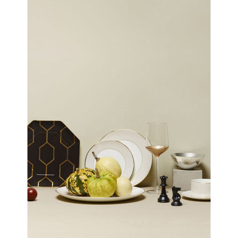 Wedgwood Arris gold trim dinner plate 28cm, imported from the UK