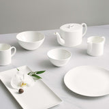 Wedgwood Gio fine bone china plate 23cm, imported from the UK