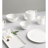 Wedgwood Gio fine bone china teapot 1 litre, UK version