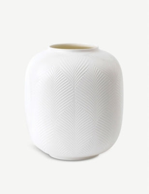 Wedgwood White Folia rounded vase 21cm - British product
