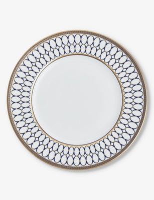 Wedgwood Renaissance Gold 27cm fine bone china plate, imported from the UK