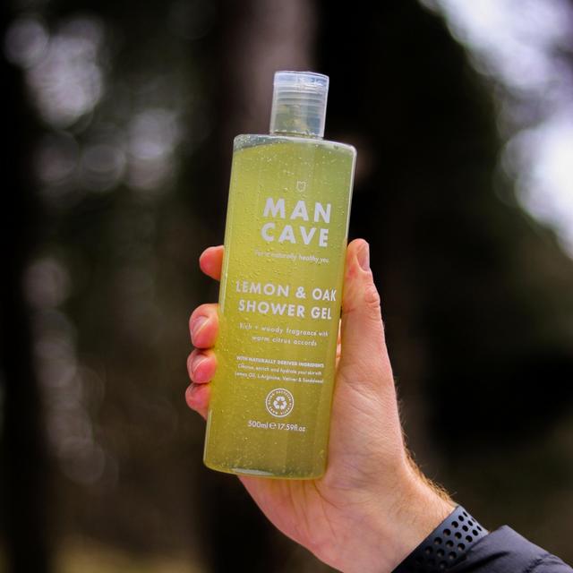 ManCave Lemon & Oak Shower Gel   500ml GOODS M&S   