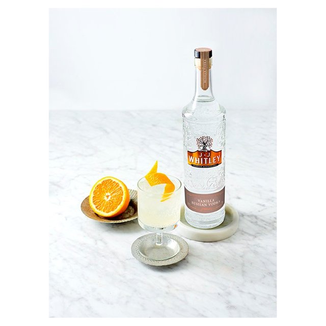 JJ Whitley Vanilla Vodka   70cl GOODS M&S   