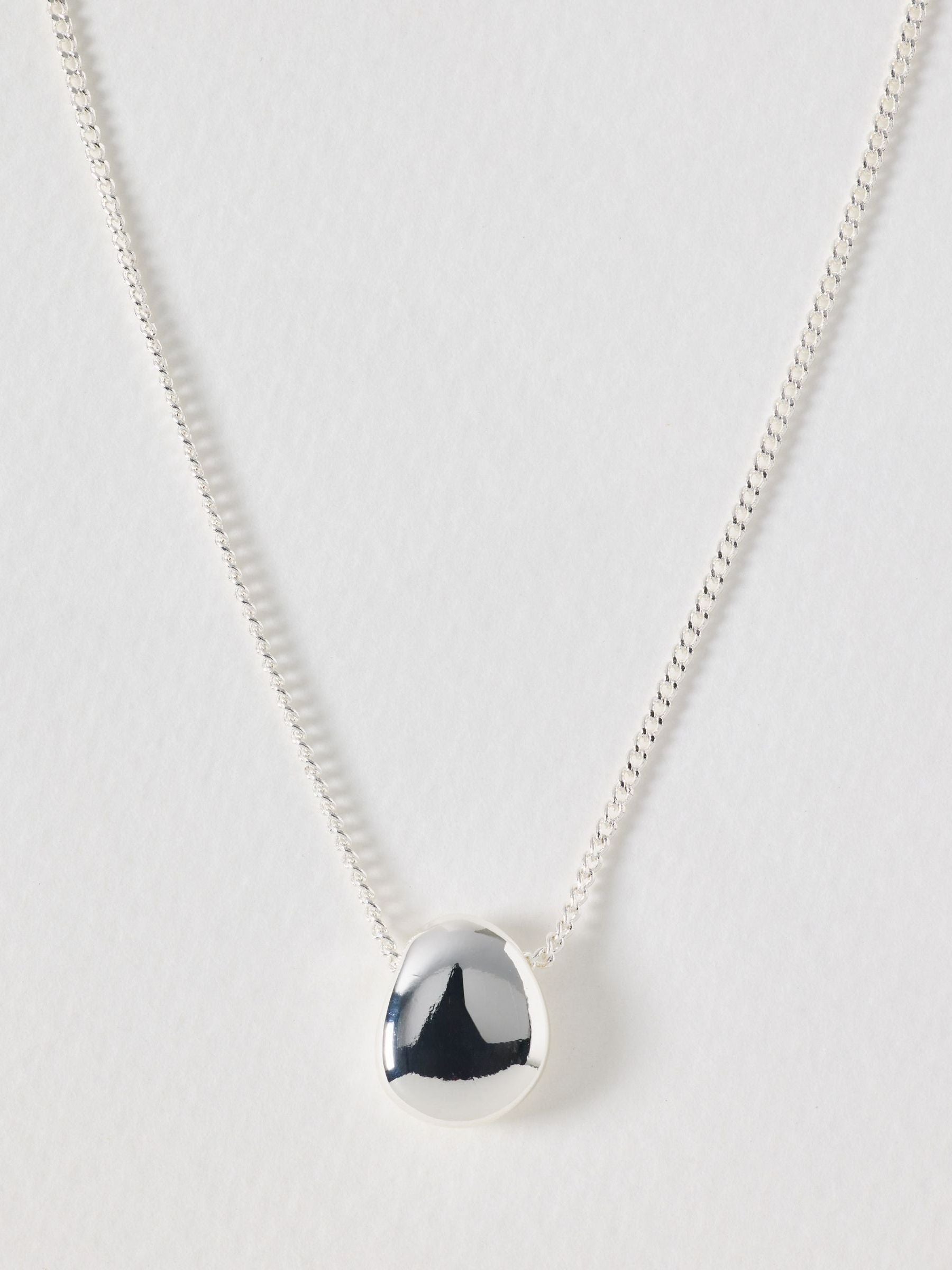 Oliver Bonas silver tone pebble pendant necklace (British brand)