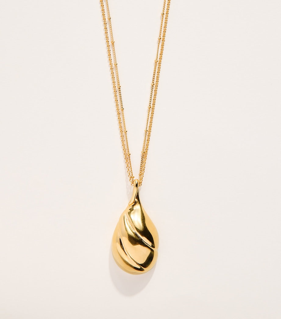Chloé mirror pendant necklace conch shell motif, UK version