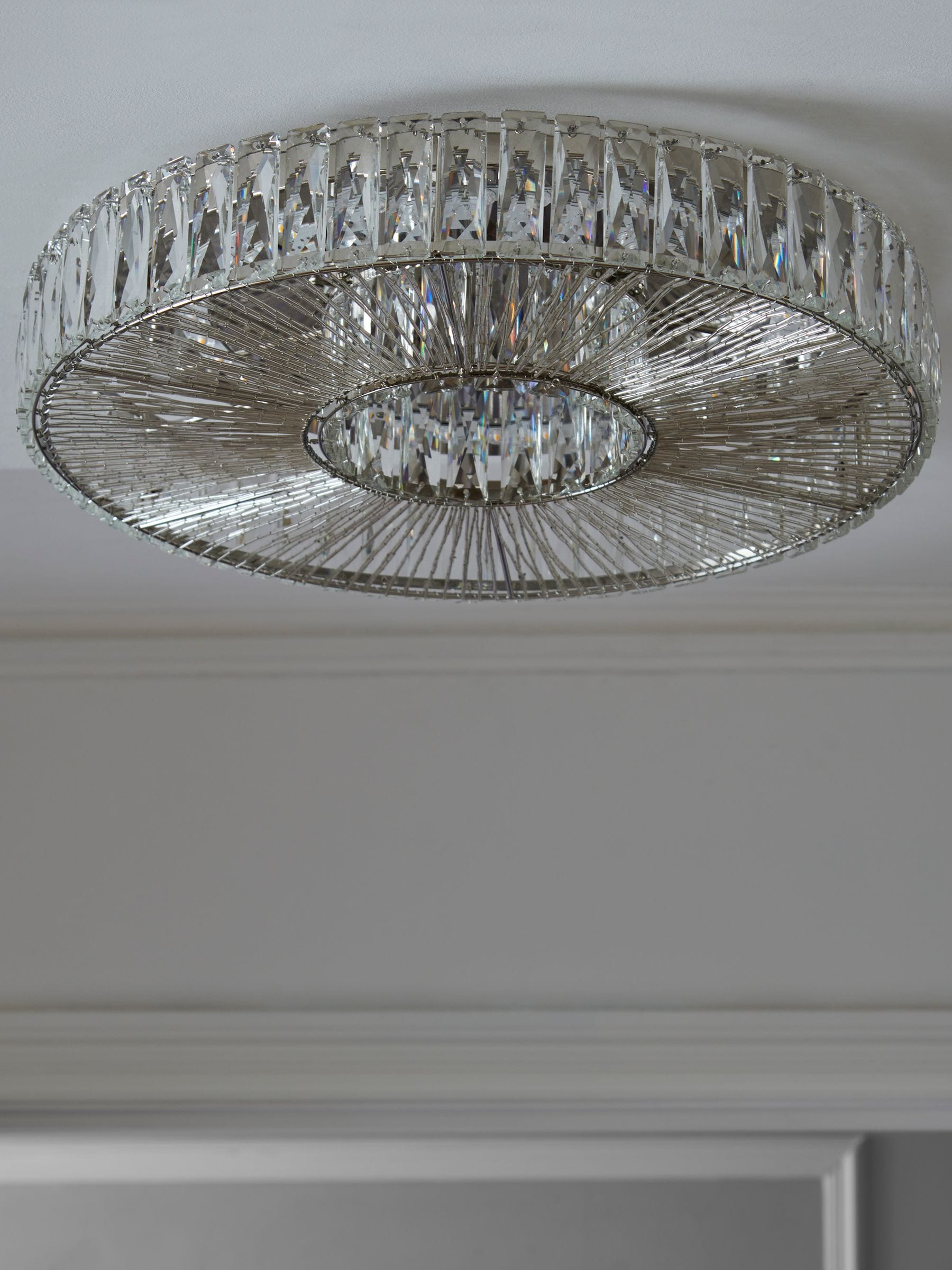 Plafonnier Aria transparent à encastrer avec diffuseur à perles bugle (marque britannique)