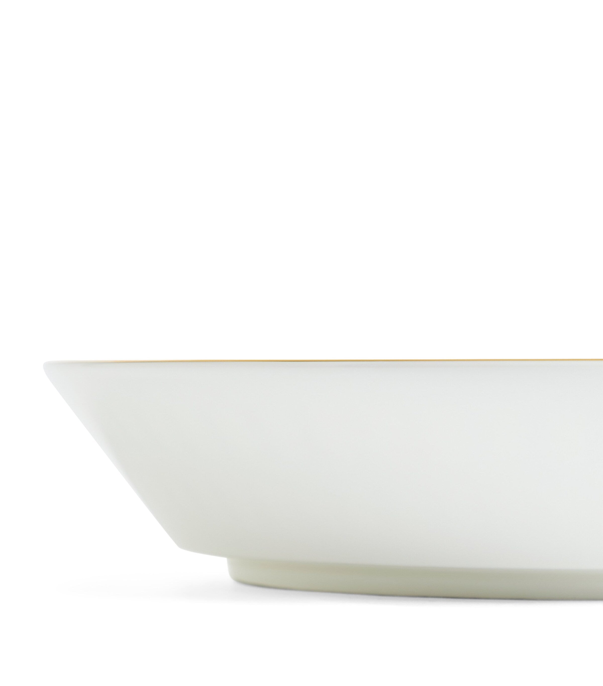 Wedgwood Renaissance Gold pasta bowl 24cm (British brand)