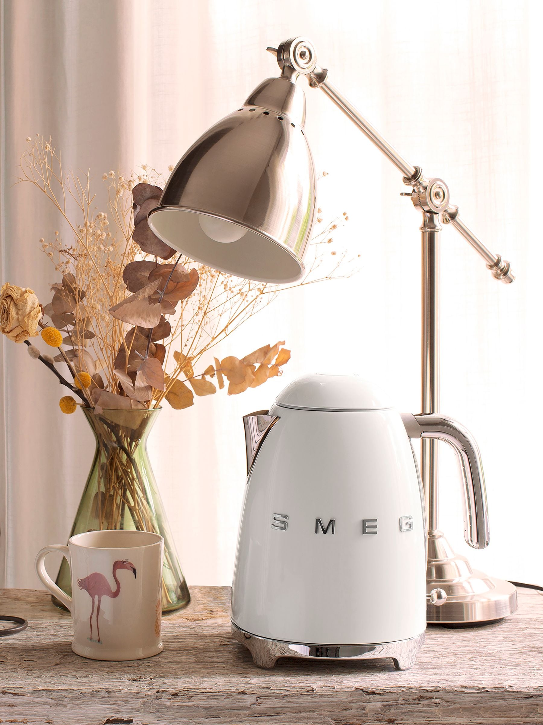 Smeg Gloss Black Retro Kettle 1.7L