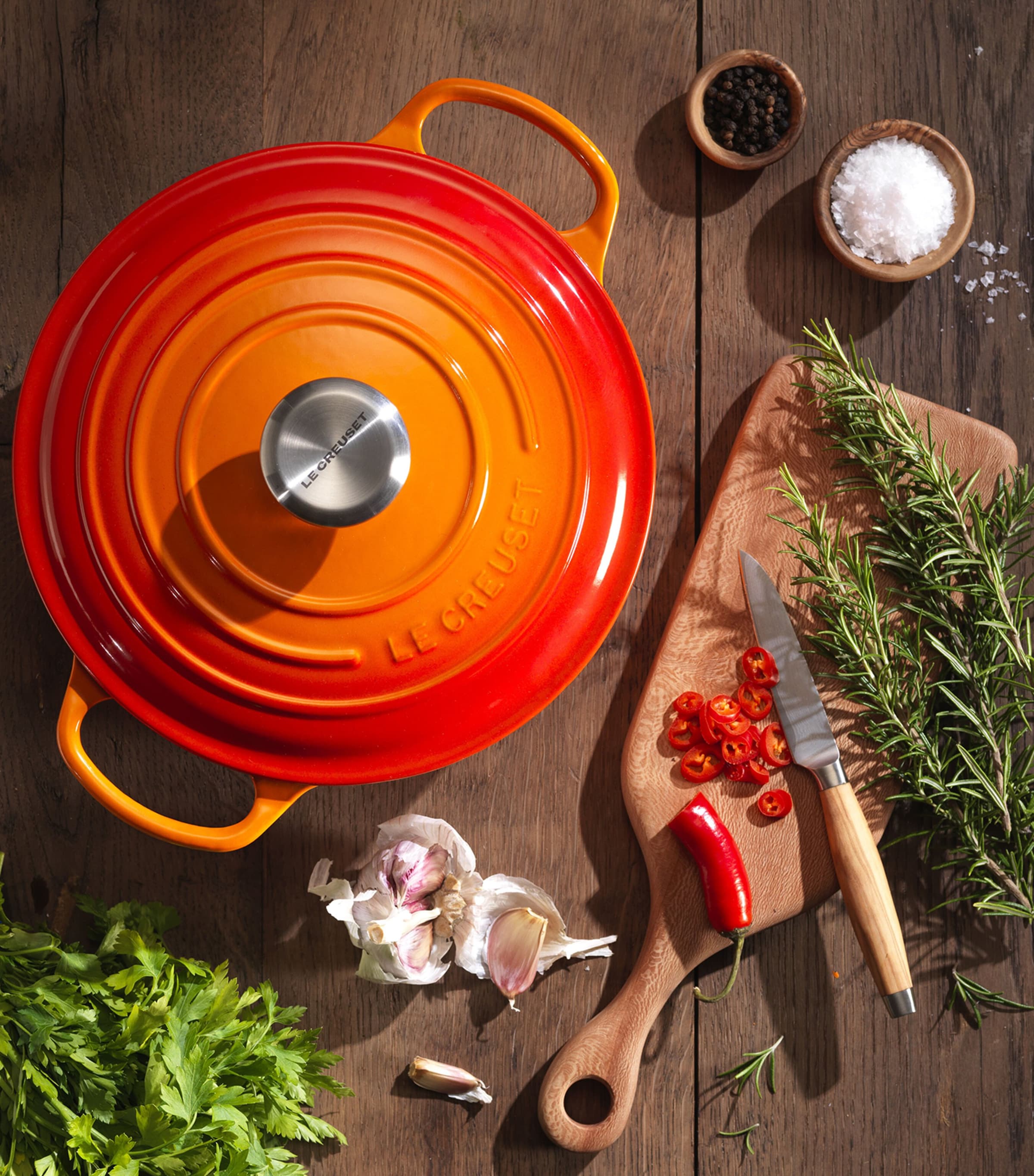 Le Creuset cast iron round casserole dish 24cm, UK version