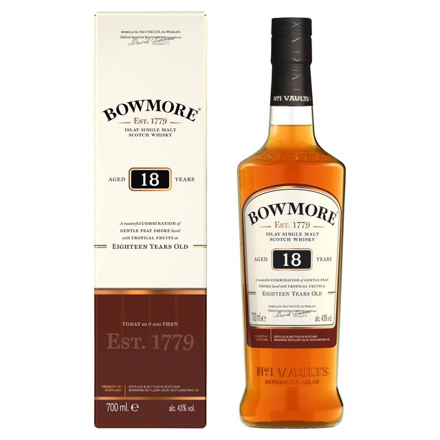 Bowmore 18 Year Old Single Malt Scotch Whisky   70cl GOODS M&S   