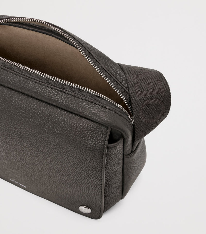 LOEWE Pebble leather messenger bag medium size (British brand)