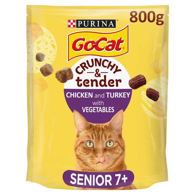 Go-Cat Crunchy & Tender Senior Chicken Dry Cat Food   800g GOODS M&S   