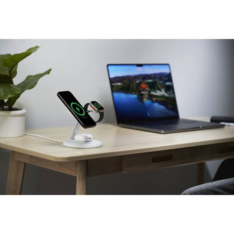 Belkin 3-in-1 Qi2 wireless charger White - British product