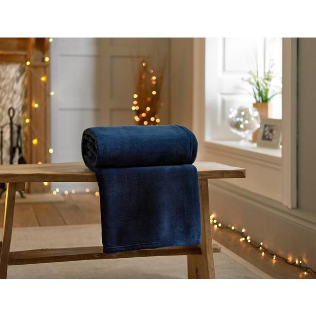 Deyongs Snuggle Touch Throw Navy