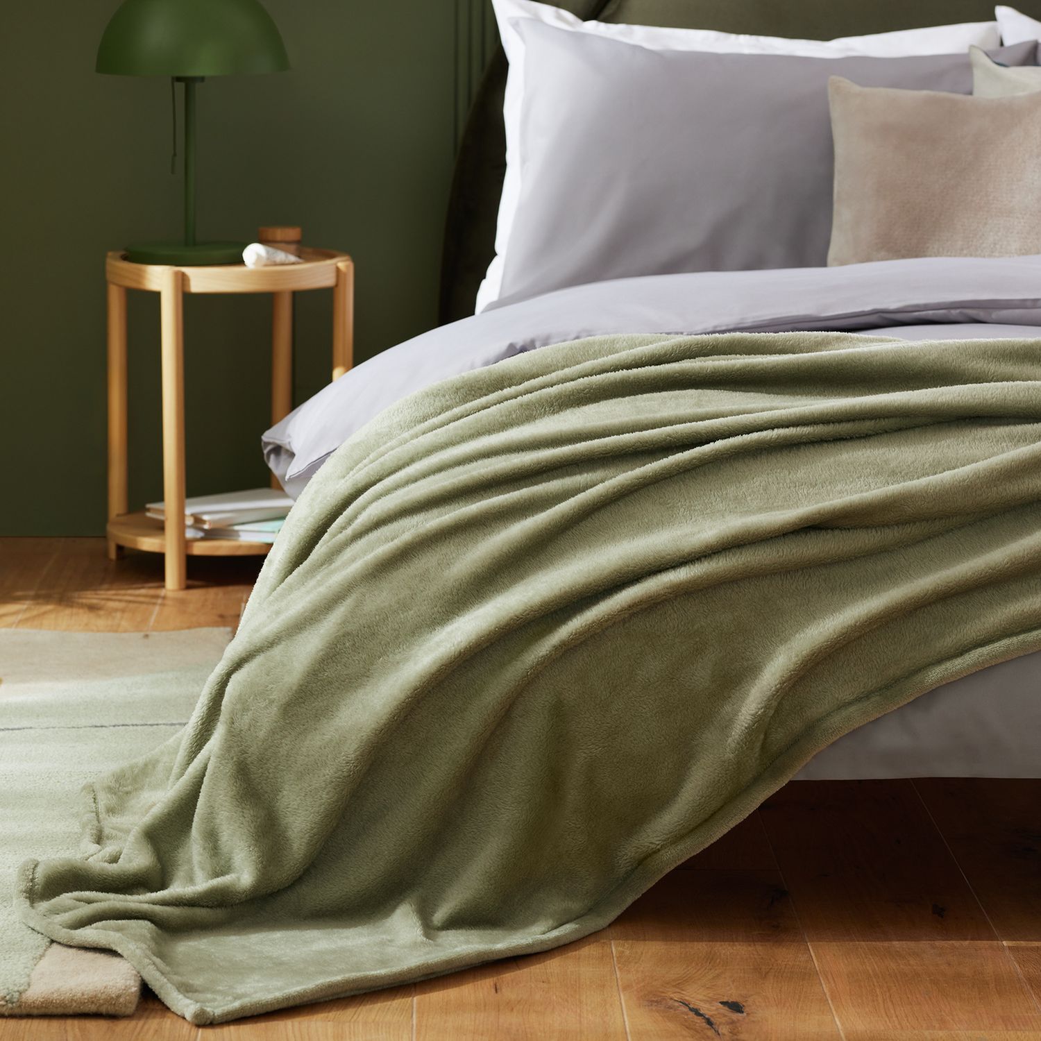 Argos Home Fleece Throw - Sage - 125x150cm