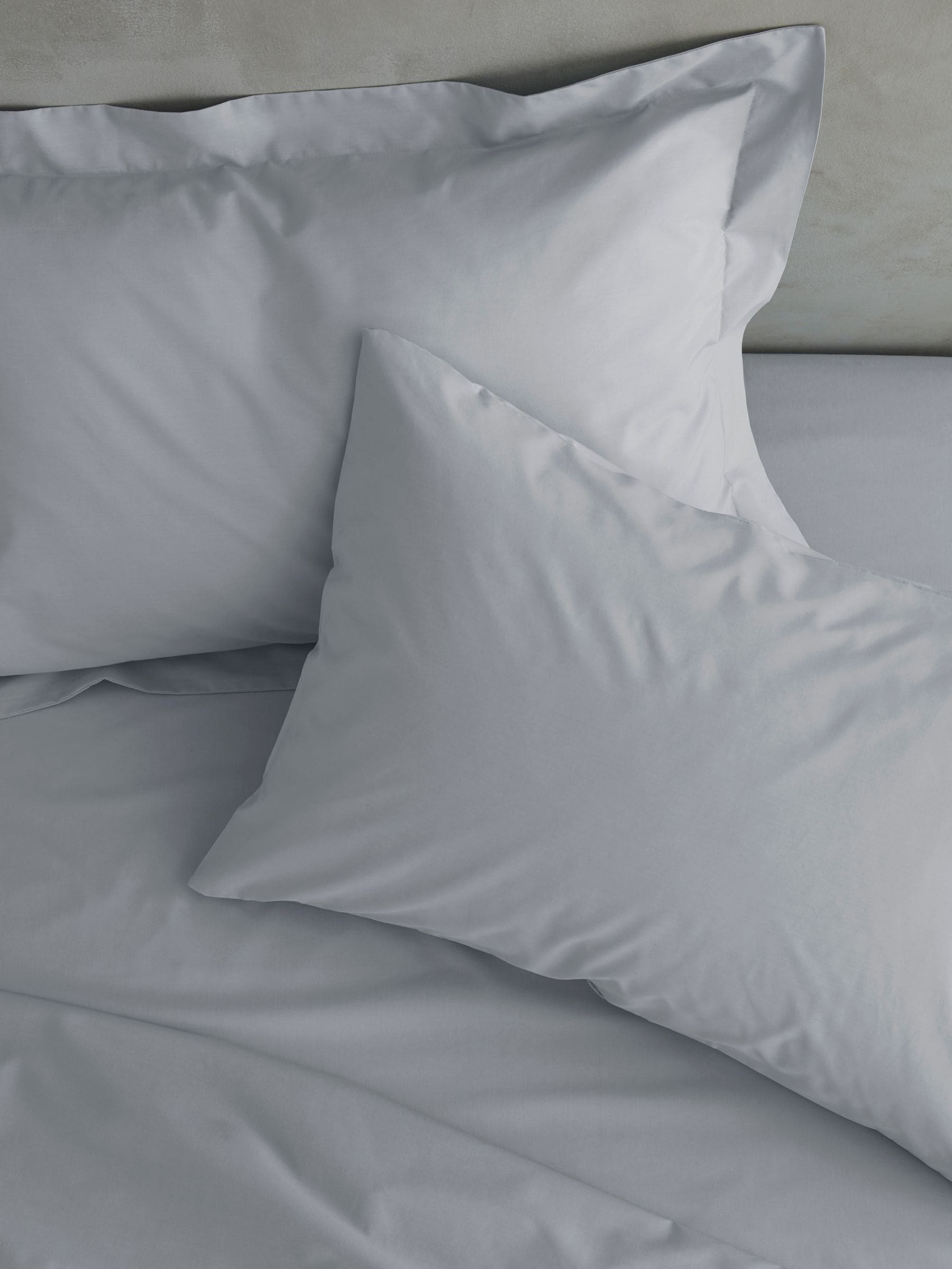 Catherine Lansfield Set of 2 Grey Easy Care Percale Pillowcases