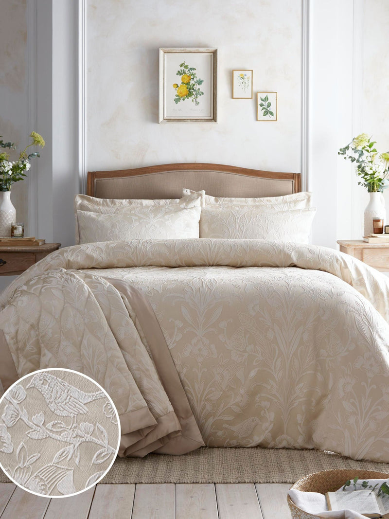 Appletree Gold Elysia duvet cover set - British product