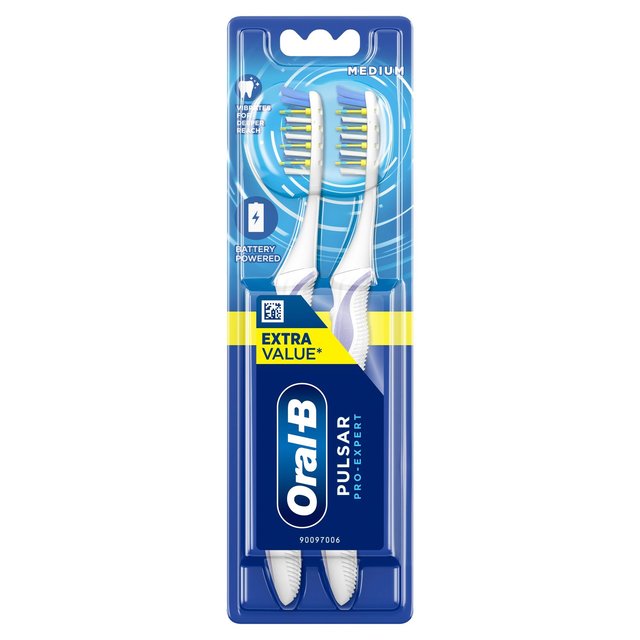 Oral-B Toothbrush Pro Expert Pulsar 35 Medium   2 per pack