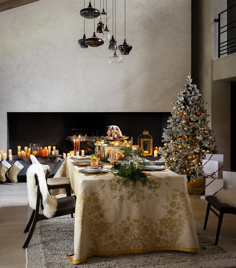 Le Jacquard Français Féerie tablecloth 175cm x 320cm, UK version