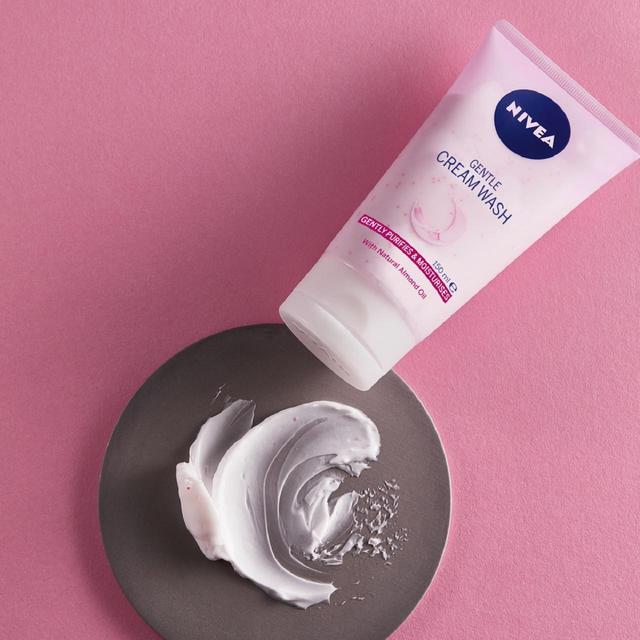 NIVEA Gentle Cream Face Wash for Dry Skin   150ml GOODS M&S   