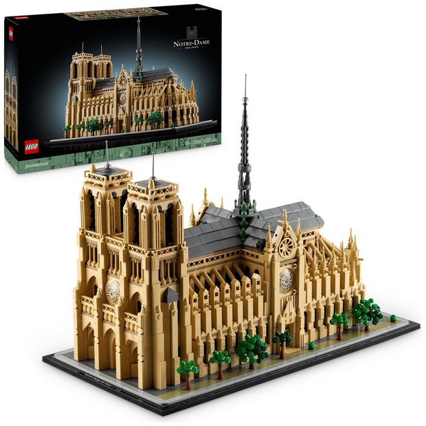 LEGO Architecture Notre-Dame de Paris building set 4383 pieces, UK version