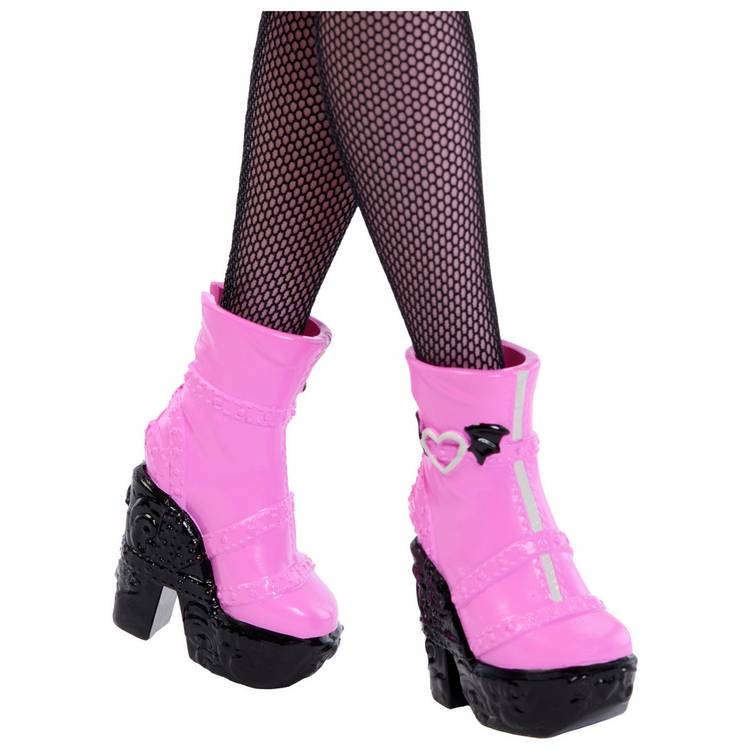 Monster High Draculaura fashion doll - British product