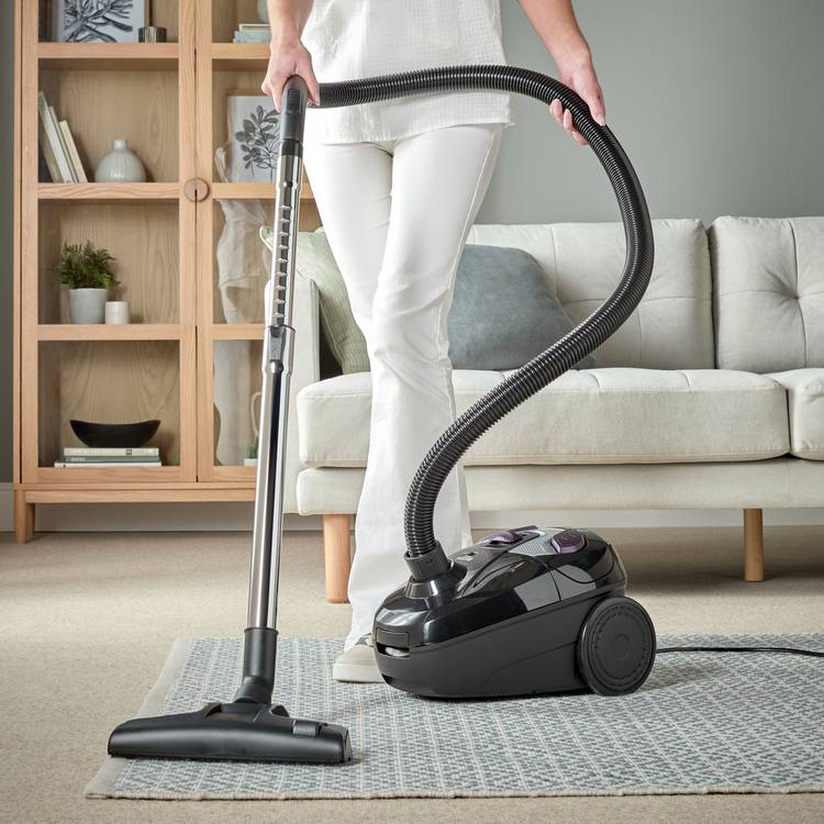 Bush bagged cylinder corded vacuum cleaner (British brand)