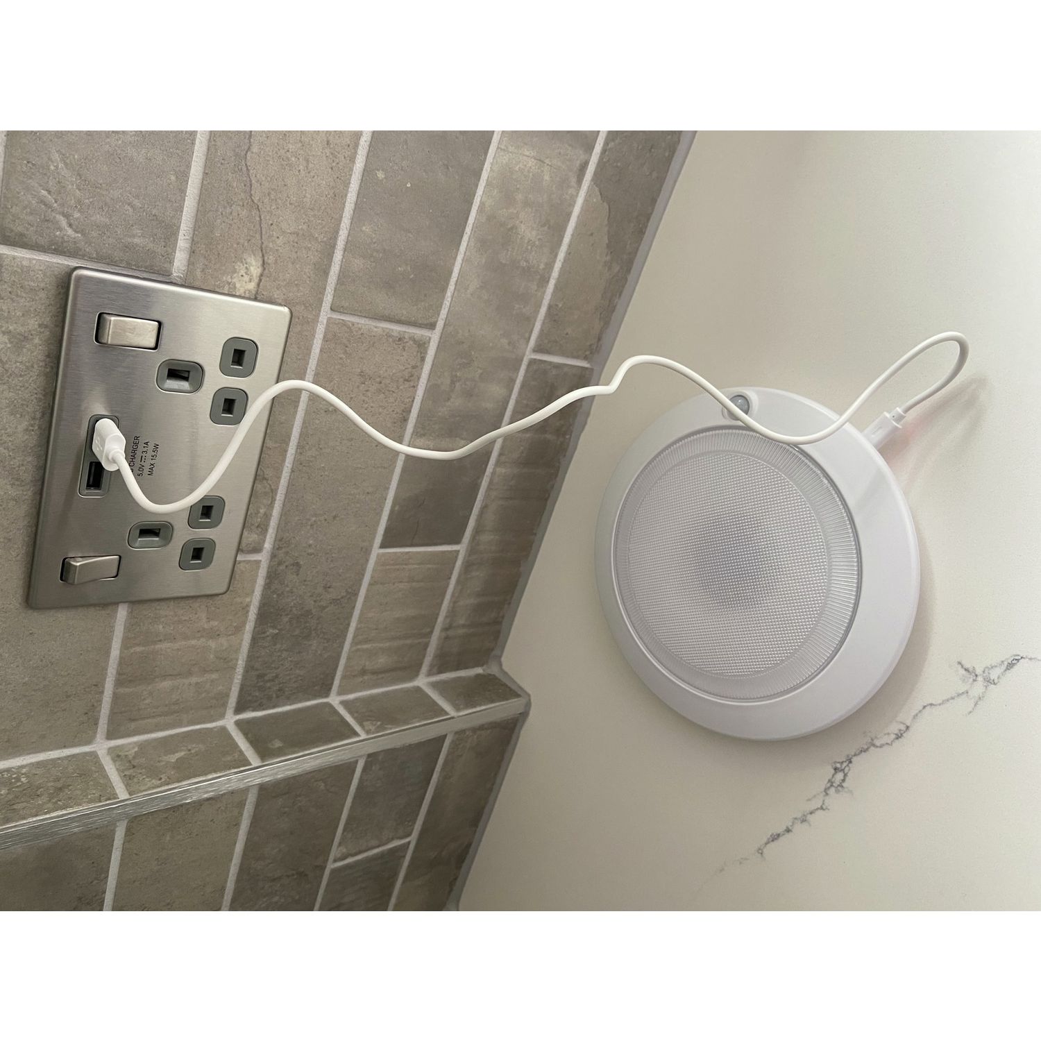 Xtralite LED rechargeable sensor light white (British brand)