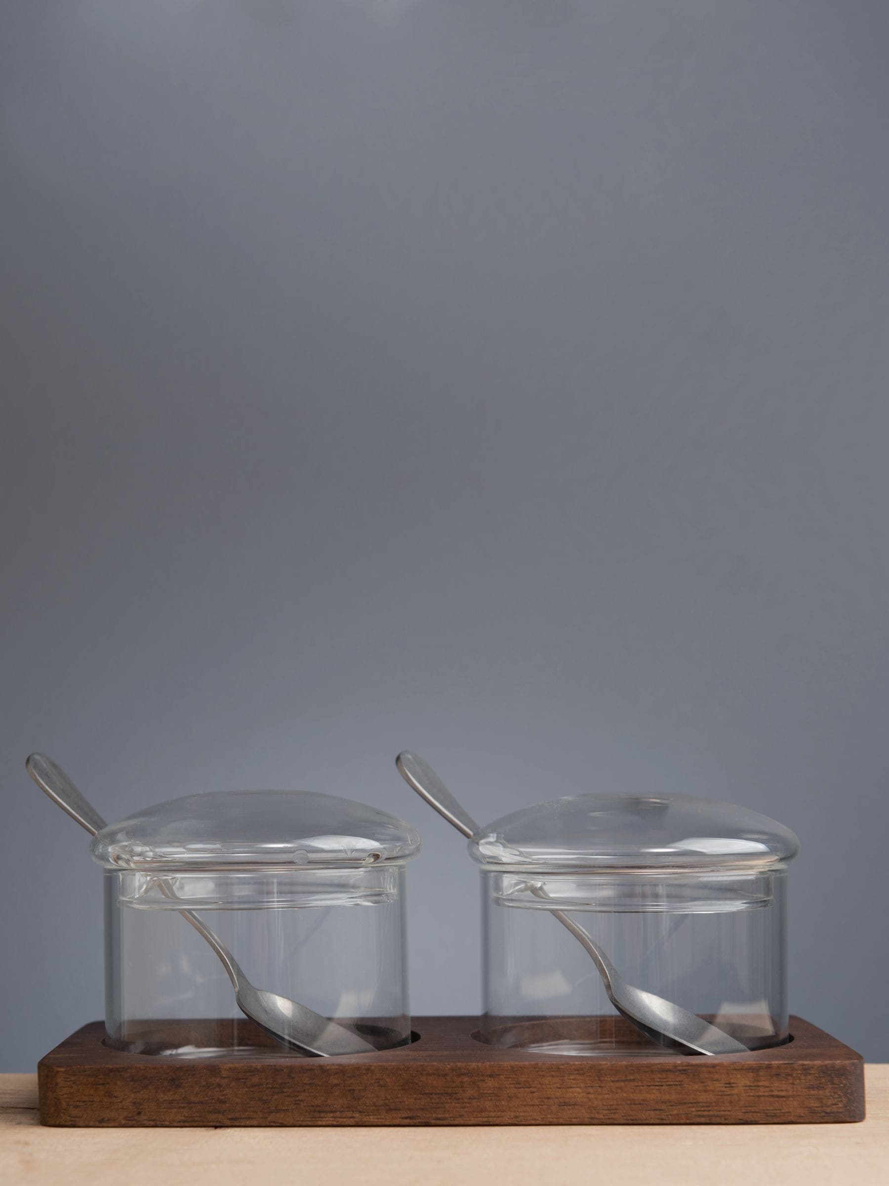Artisan Street clear condiment pots with glass and acacia wood - British product