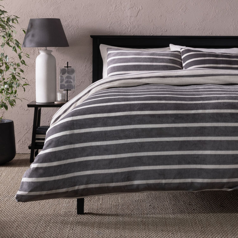 Argos Home Fleece Stripe Printed Bedding Set - Single