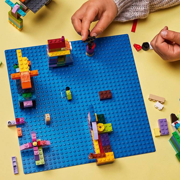LEGO blue baseplate 32x32 building board (British brand)