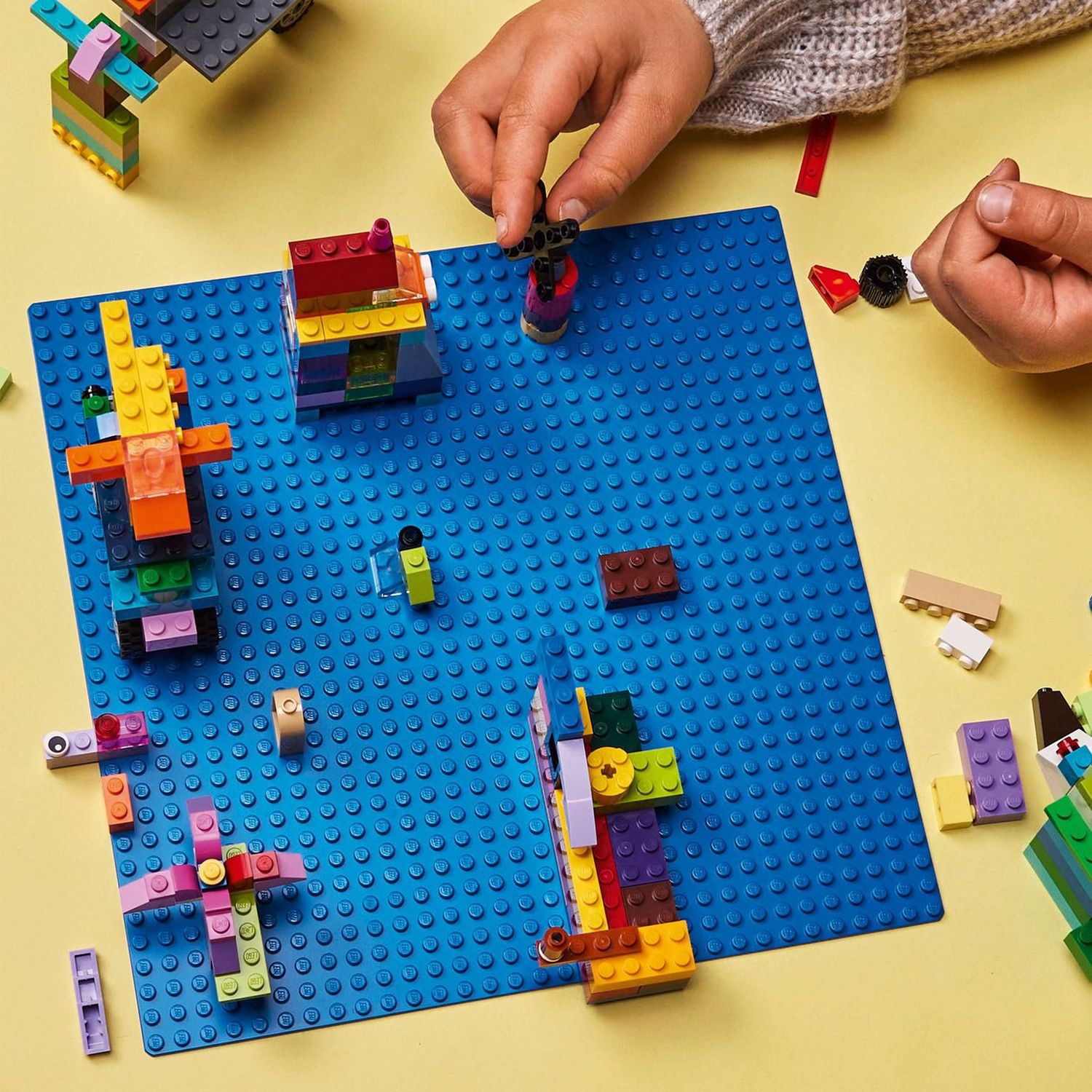 LEGO blue baseplate 32x32 building board (British brand)