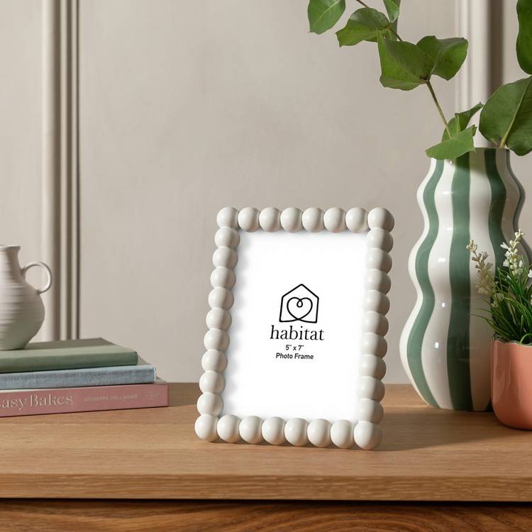 Habitat Bobble white picture frame 5x7 inch, imported from the UK