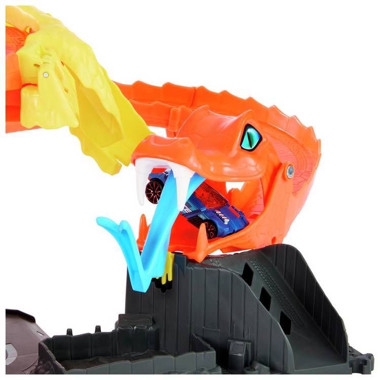 Hot Wheels City Cobra Pizza Shop racing playset, imported from the UK