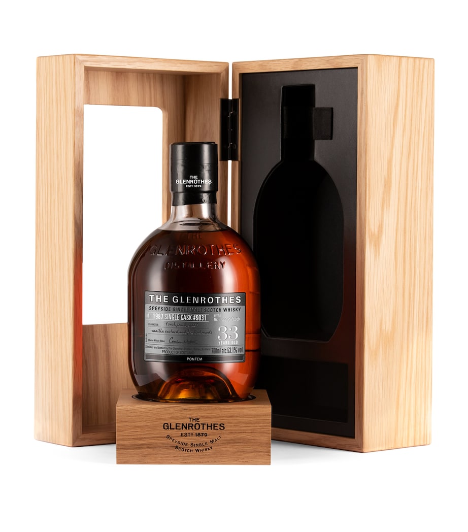 The Glenrothes Pontem 33 year old single cask whisky, imported from the UK