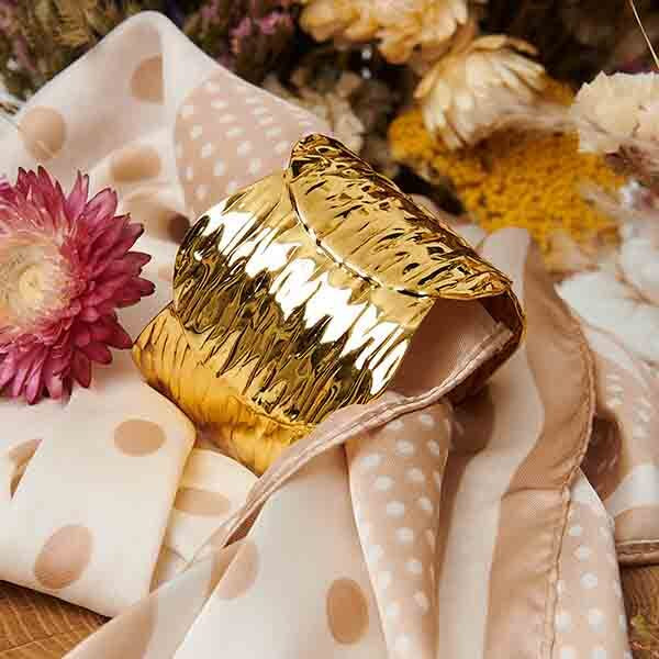 Izabel London bracelet hammered texture metallic, imported from the UK
