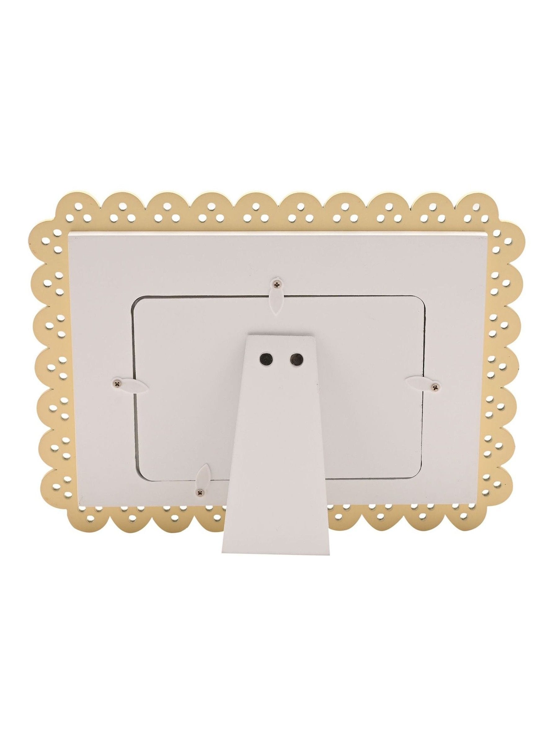 Widdop white scallop photo frame 6x4 inch first grandchild, imported from the UK