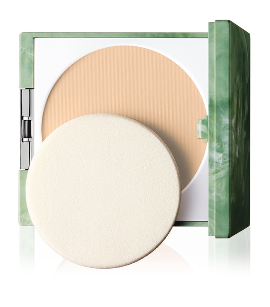 Clinique Almost Powder Makeup SPF 15 - British product