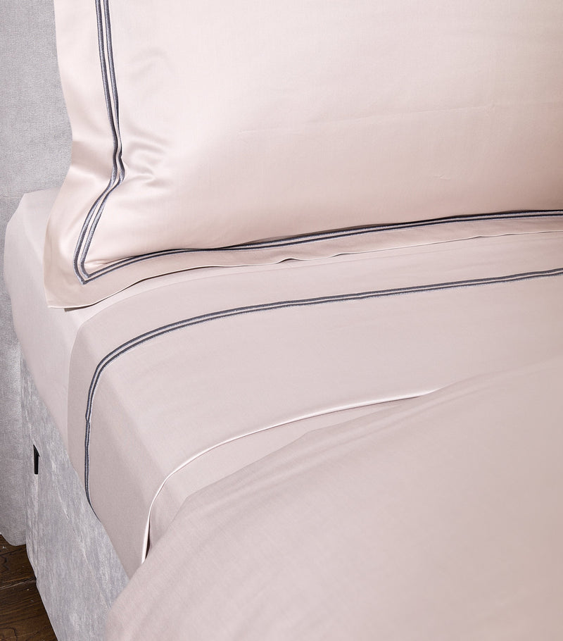 Peter Reed Pendle King Flat Sheet 275cm x 295cm, imported from the UK