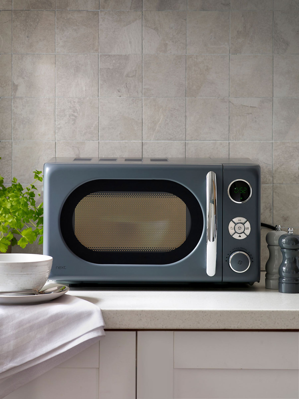Dark Grey Digital 800W 20L Microwave - British product