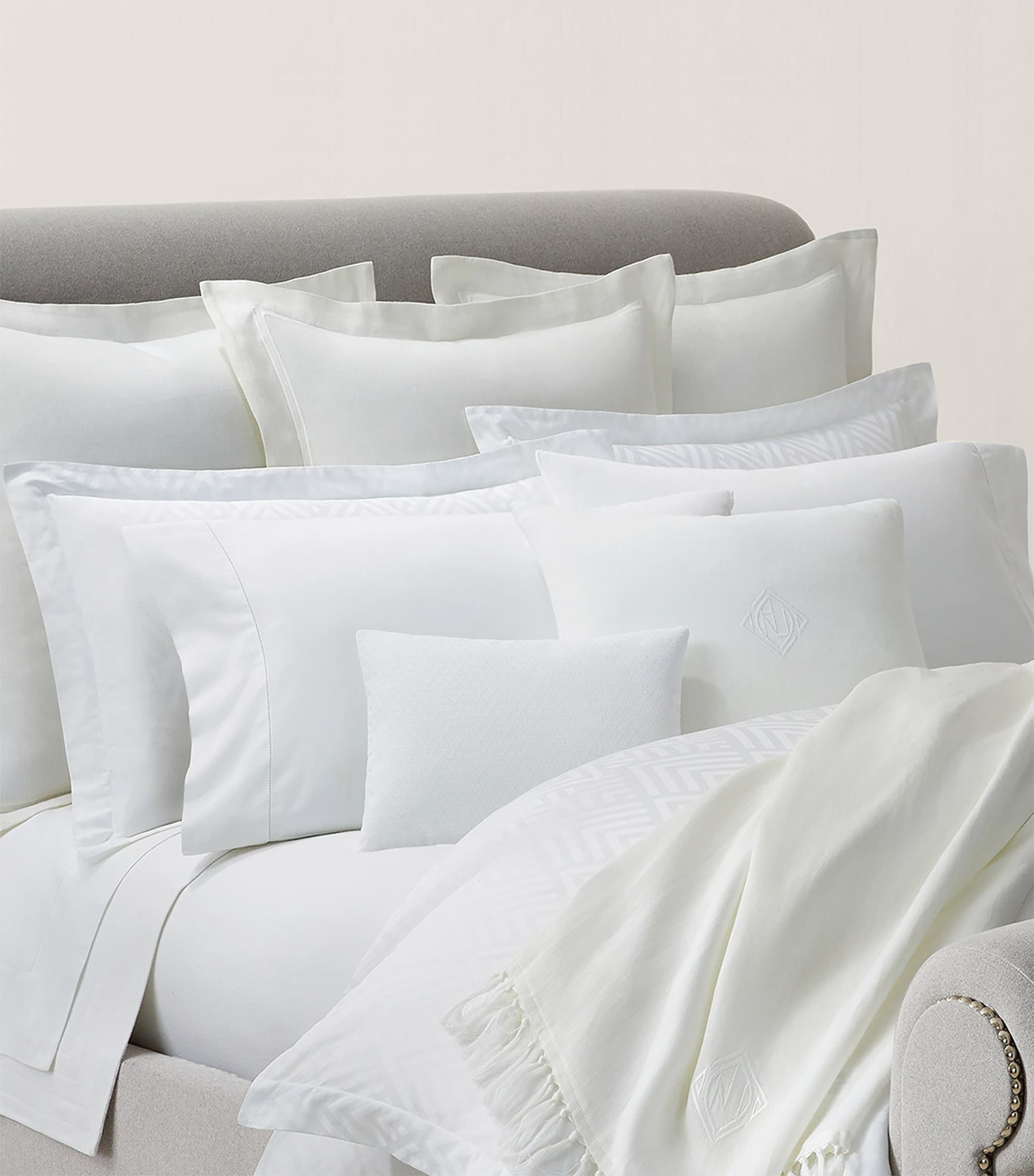 Ralph Lauren Home Penthouse White Square Oxford Sham Pillowcase (65cm x 65cm)