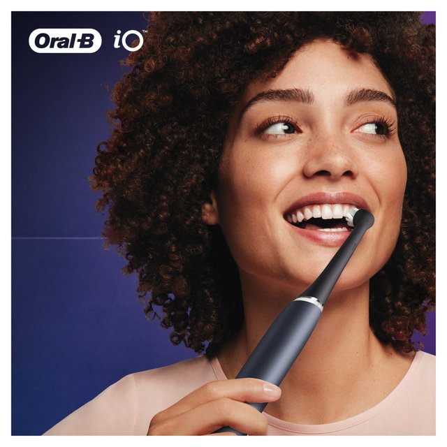 Oral-B iO Ultimate Clean Black Electric Toothbrush Heads    4 per pack GOODS M&S   