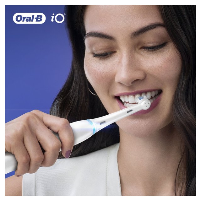 Oral-B iO Ultimate Clean White Electric Toothbrush Heads   4 per pack GOODS M&S   