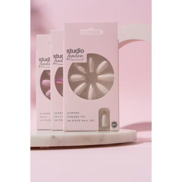 Studio London Gold Chrome Tip Almond Nails 24 PCS (British brand)