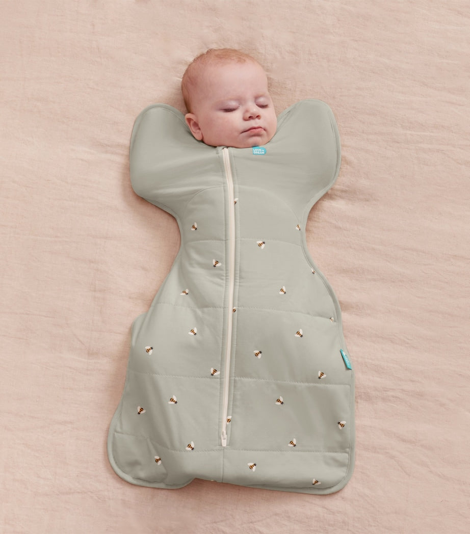 Love to Dream medium bee swaddle, UK version