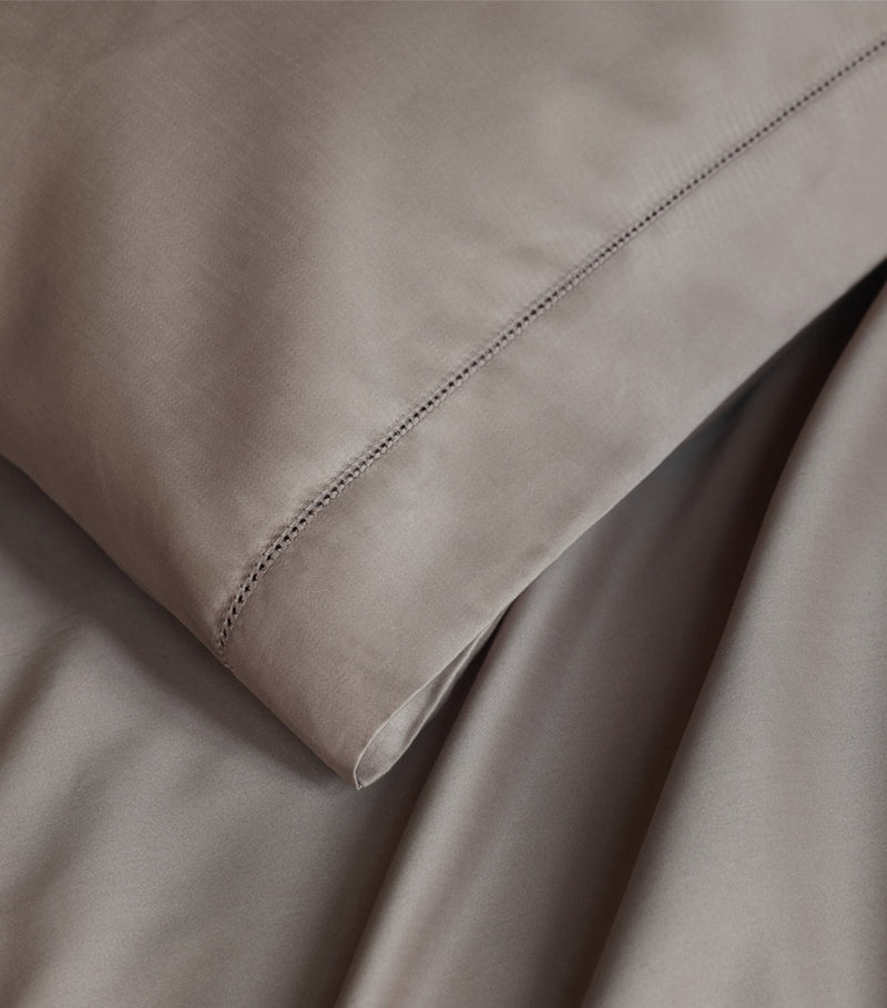 Amalia Suave flat sheet, Super King size, 300x265cm - British product