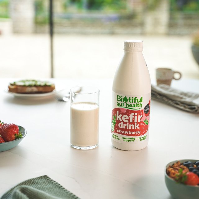 Biotiful Kefir Strawberry   1L GOODS M&S   