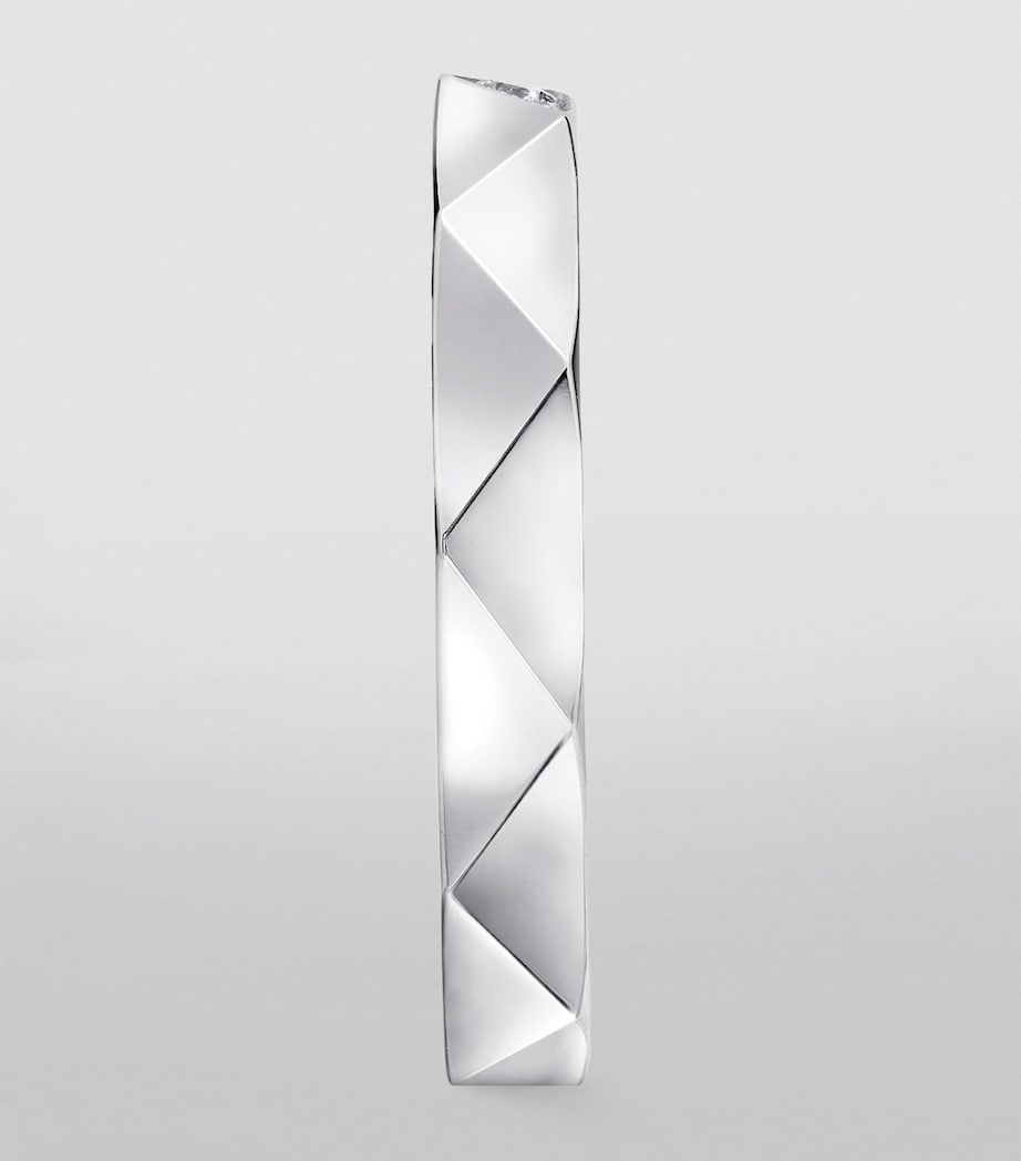 Graff Laurence Graff Signature diamond ring, UK version