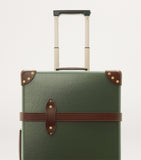 Globe-Trotter Medium Centenary 4-Wheel Suitcase 68cm, UK version